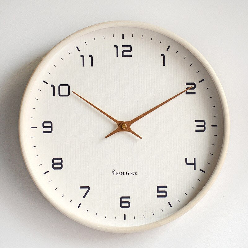 Skandinavische Wanduhr aus Holz – Minimalistisches Design