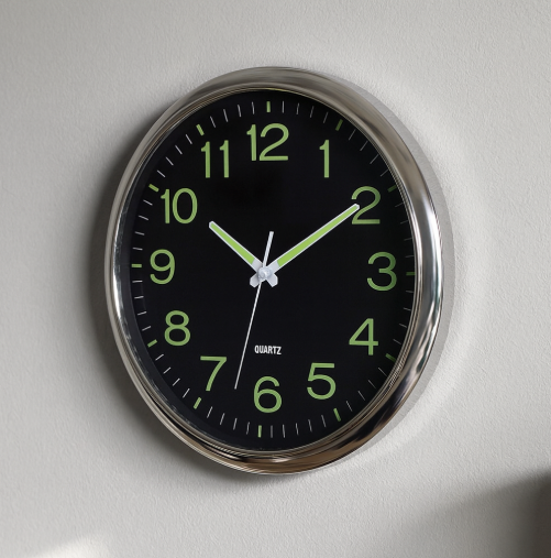 Stille LED-Wanduhr 30 cm für Klassenzimmer