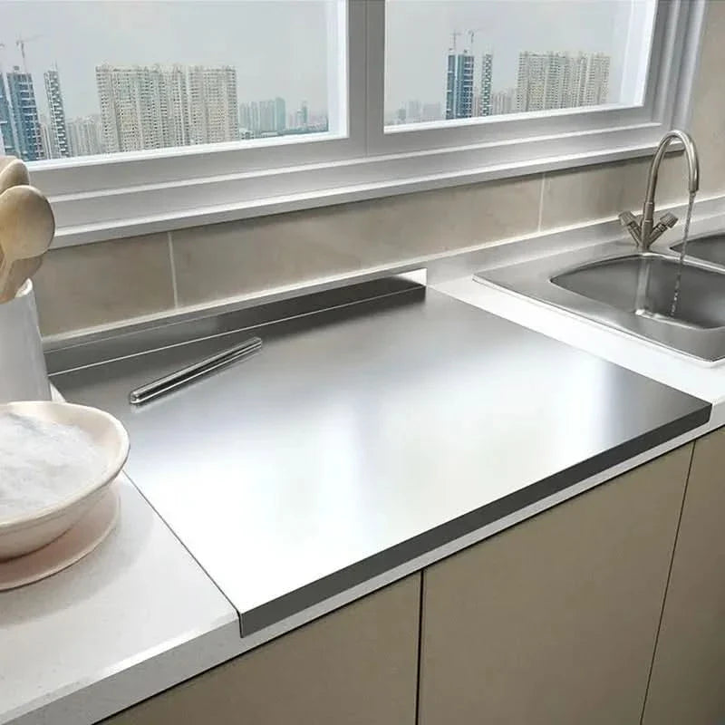 Schneidebrett aus Edelstahl mit Rand – Hygienisches und Langlebiges Küchenbrett